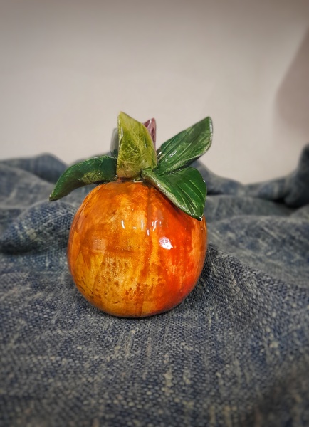 Frutto Arancio in porcellana di Capodimonte decorata a mano CM. 12