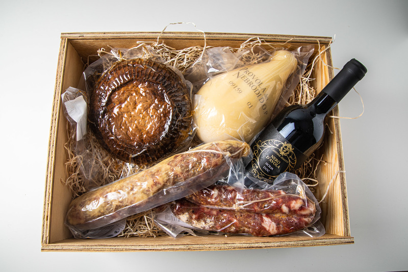 Cesta regalo Frazzanò con prodotti tipici siciliani 