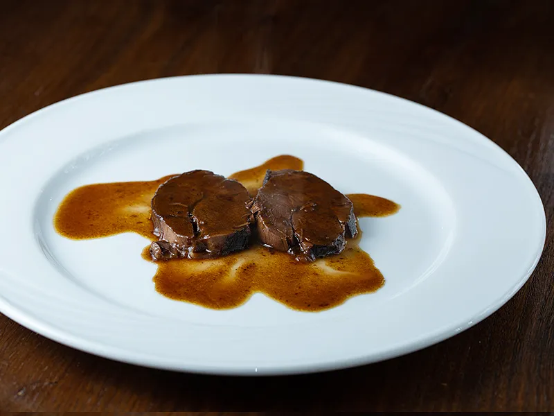 Brasato di vitello al Nero d'Avola