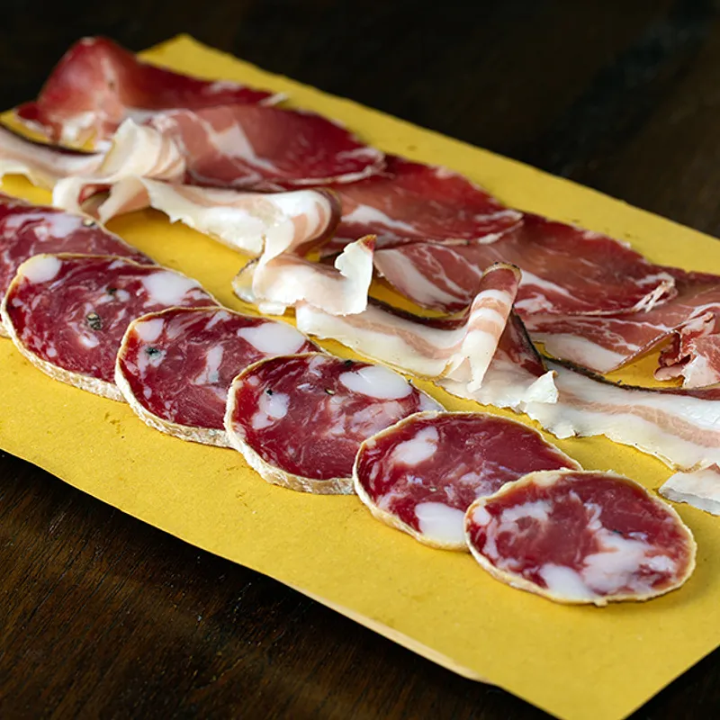 Tagliere di salumi — Unni Don Nino - Osteria Bar, Sant'Angelo di Brolo (photo 1)