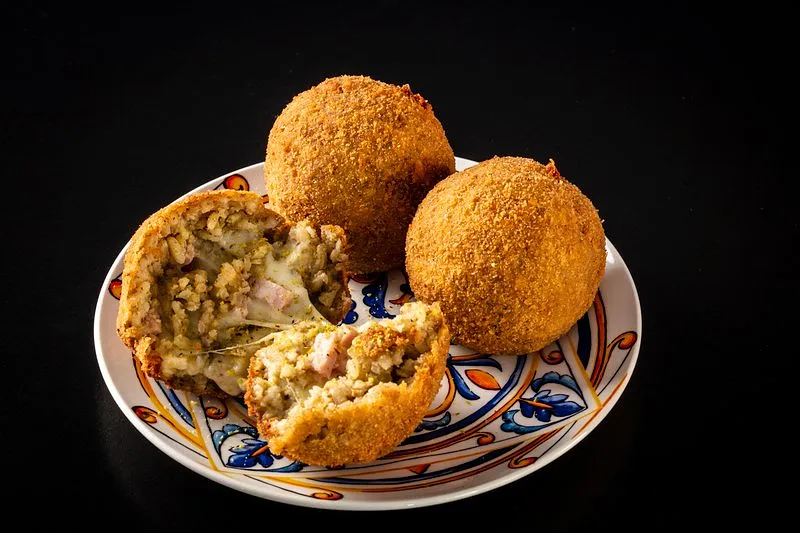 Arancino al pistacchio e prosciutto