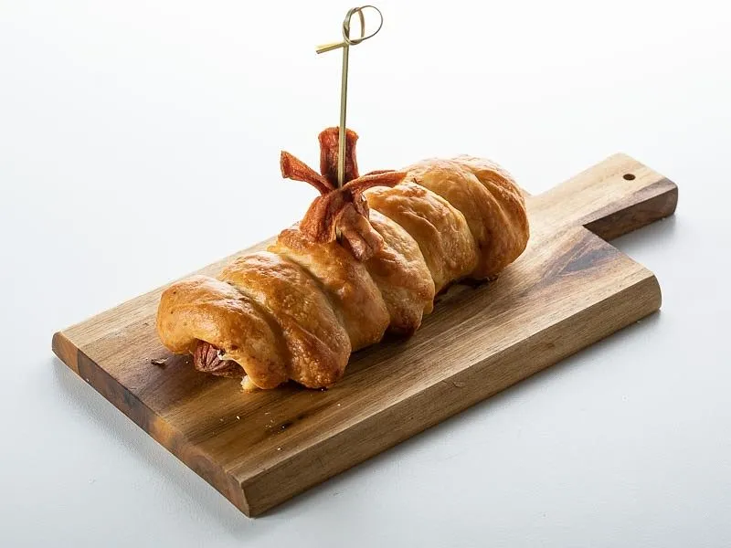 Rollè con wurstel
