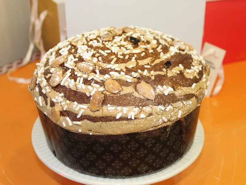 Panettone artigianale tradizionale
