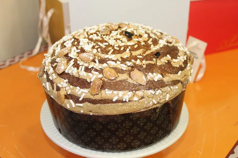 Panettone artigianale tradizionale