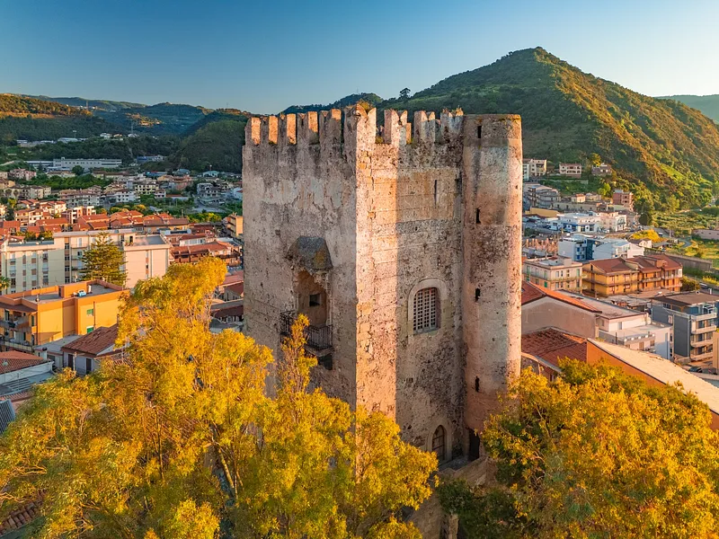 Castello di Brolo