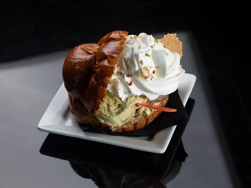 Brioche col gelato