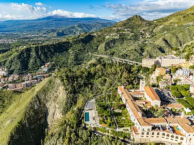 Taormina vista aerea etna san domenico